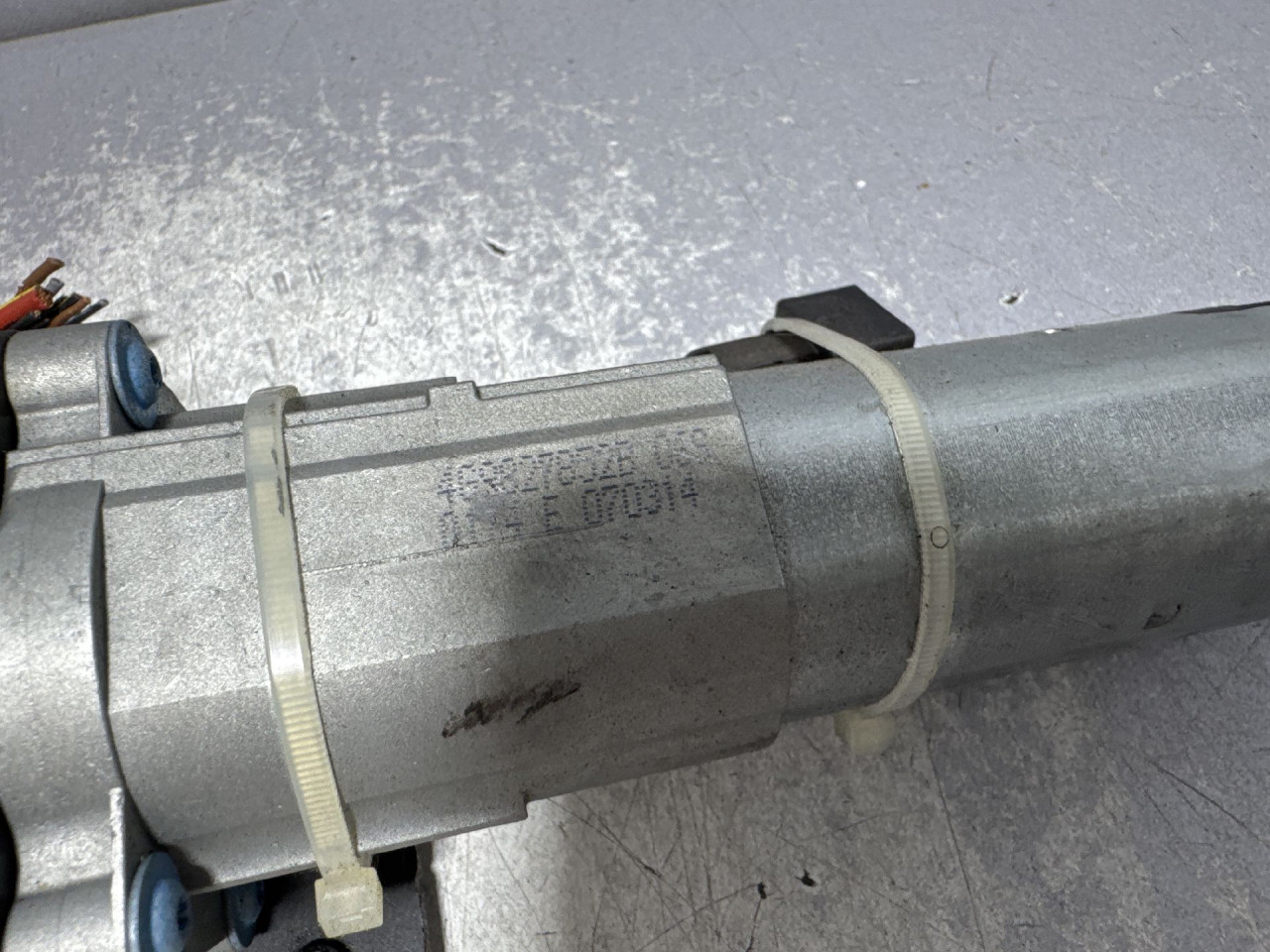 MOTORIC GEPEKA AUDI A6 4G > 14-18 4G9827852B
