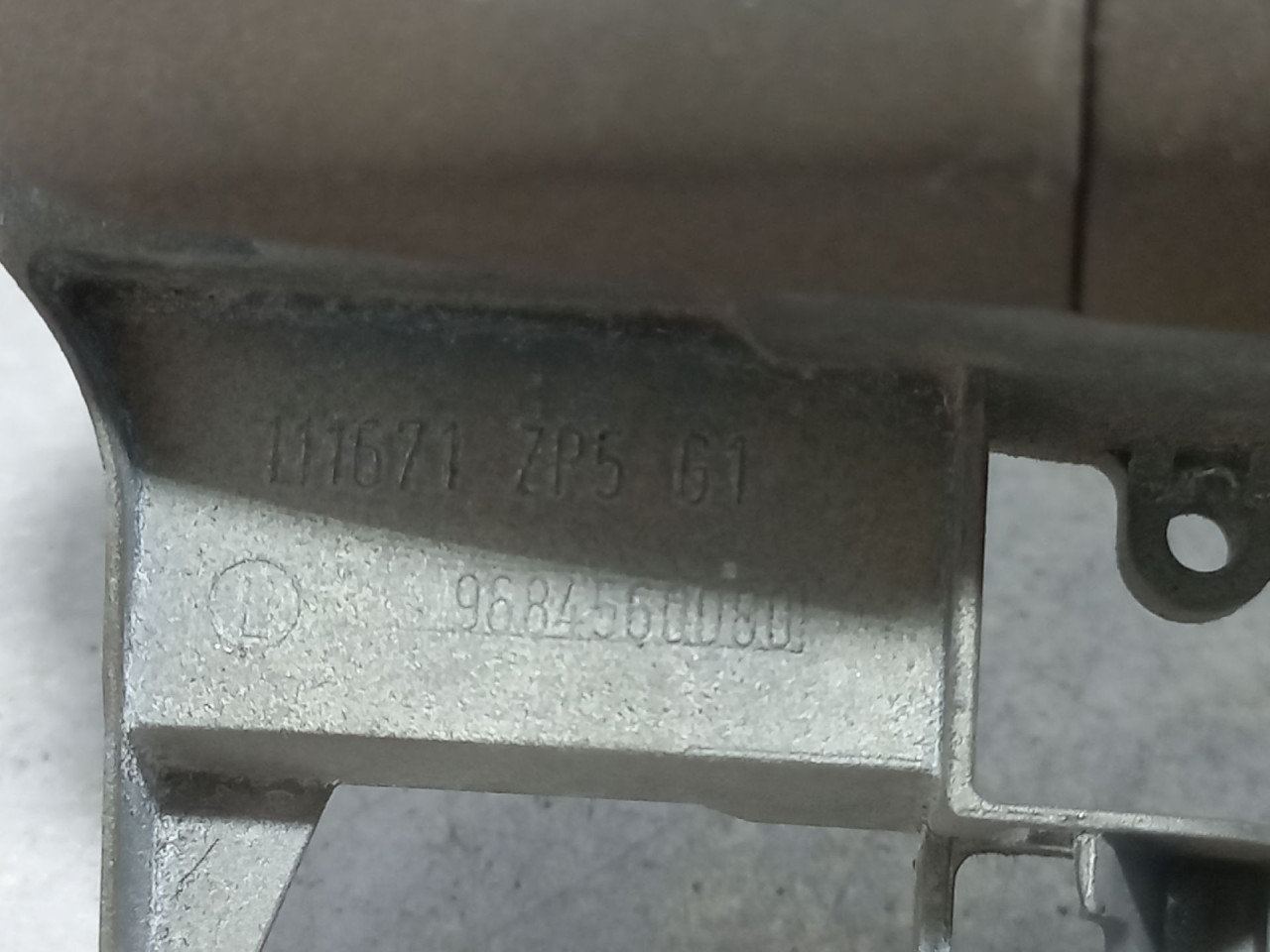 RUCKA VRATA PEUGEOT 3008 > 09-13 9684560080