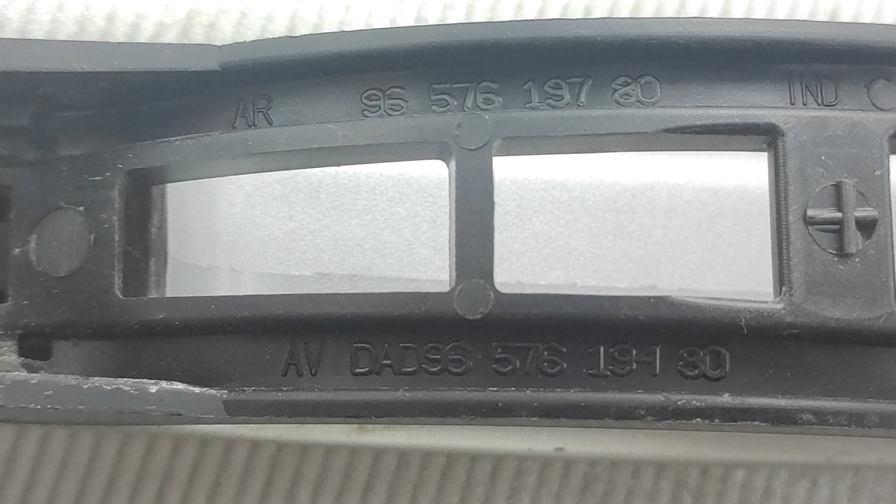 RUCKA VRATA PEUGEOT 307 > 01-05 9657619780