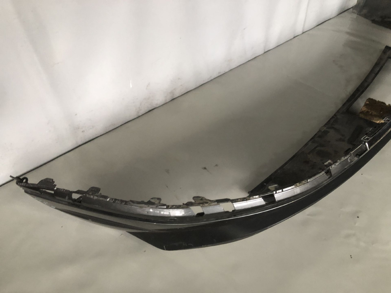 DIFUZOR ZADNJI VW TOUAREG > 18- 760807568J