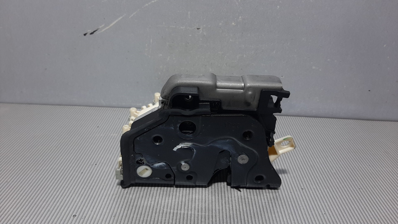 BRAVA VRATA AUDI A4 (B8) > 07-11 8J1837016C