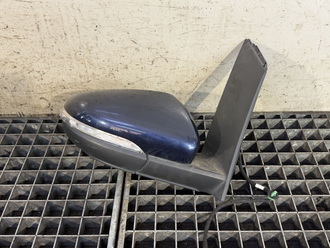 DIJELOVI RETROVIZOR VW TOURAN > 10-15 1.6 1T2857502AN