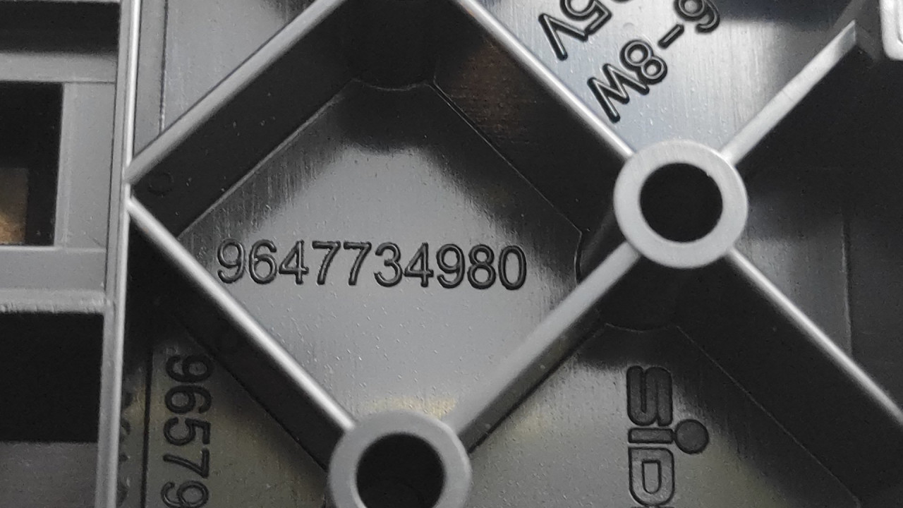 TRECE STOP SVJETLO PEUGEOT 407 > 04-07 9647734980