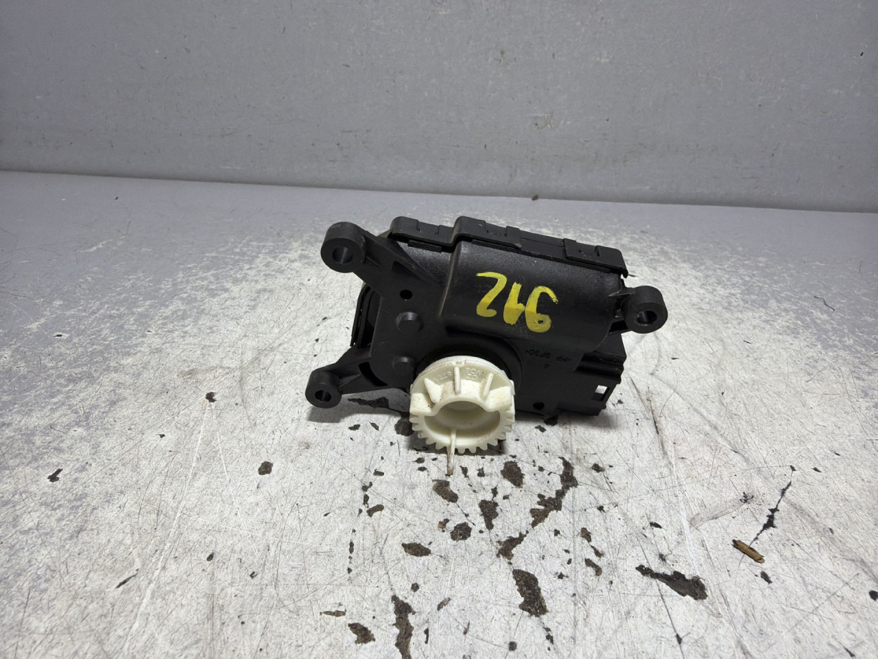 DIJELOVI MOTORIC KLAPNE SKODA KAROQ > 17- 2Q0907511G
