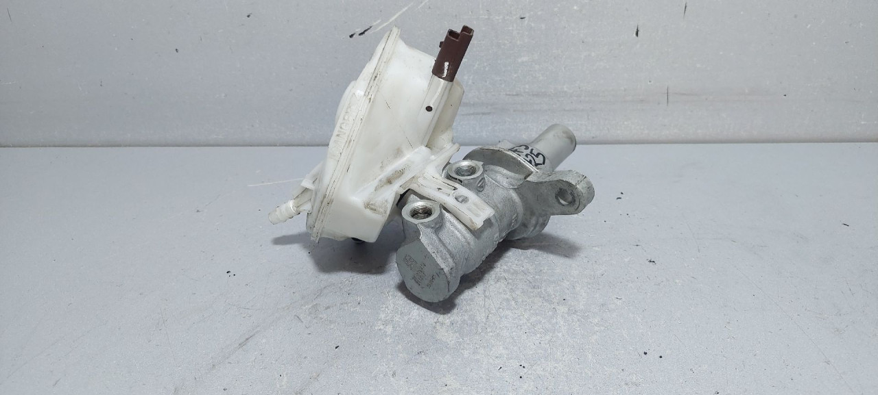 GLAVNI KOCIONI CILINDAR CITROEN C4 > 10-17 Y24879