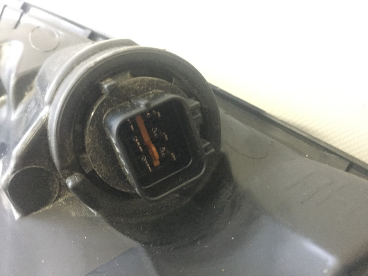 DIJELOVI FAR KIA PICANTO > 11-15 921021Y0