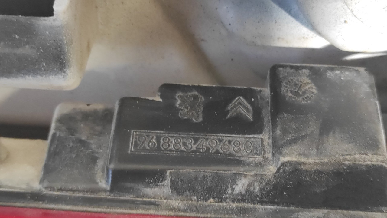 TRECE STOP SVJETLO CITROEN C4 PICASSO > 07-10 968834968