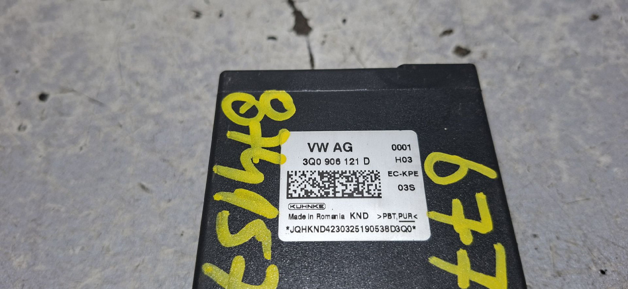 DIJELOVI ELEKTRONIKA MODUL AUDI A3 (8Y) > 20 -  2.0 3Q0906121D