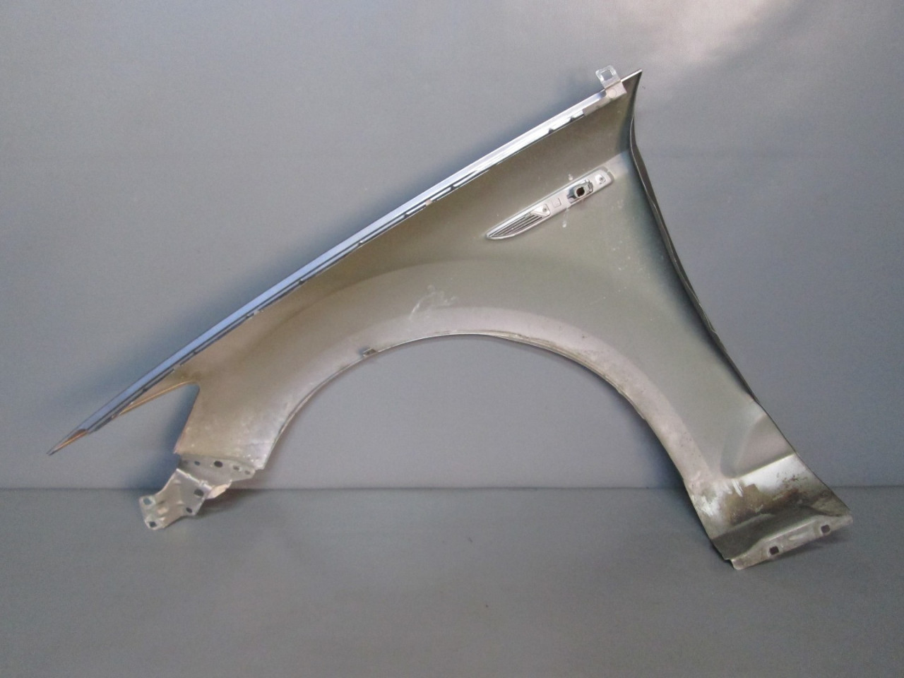 DIJELOVI BLATOBRAN FORD MONDEO > 10-14 FD112012