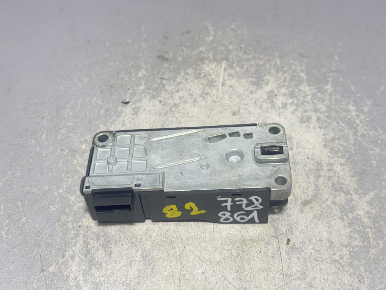 DIJELOVI BRAVA VW PASSAT B8 > 14-19 2.0 3Q0905861B