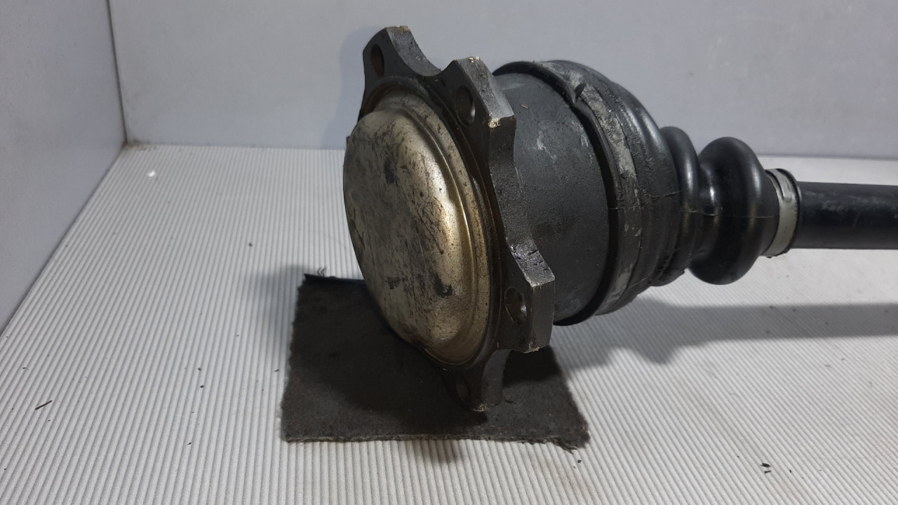 POLUOSOVINA AUDI A4 (B7) > 04-07 2150157500021