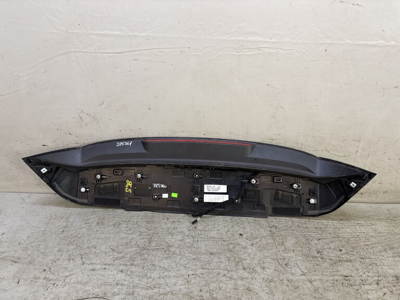 DIJELOVI SPOJLER VW GOLF 8 > 19- 5H6827934