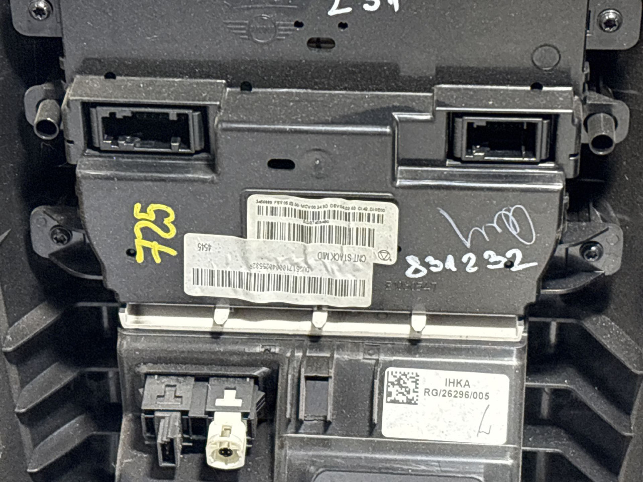 DIJELOVI PREKIDAC MINI MINI (R56/R57) > 11-14