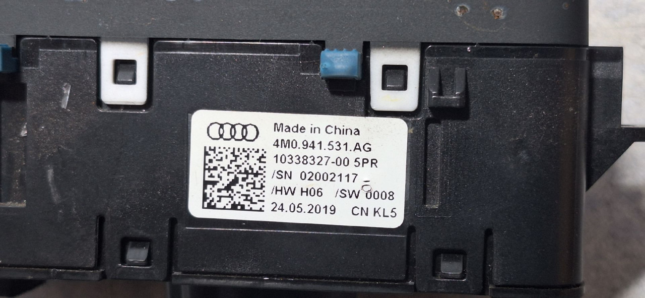 DIJELOVI PREKIDACI SVJETLA AUDI A4 (B9) > 19- 4M0941531AG