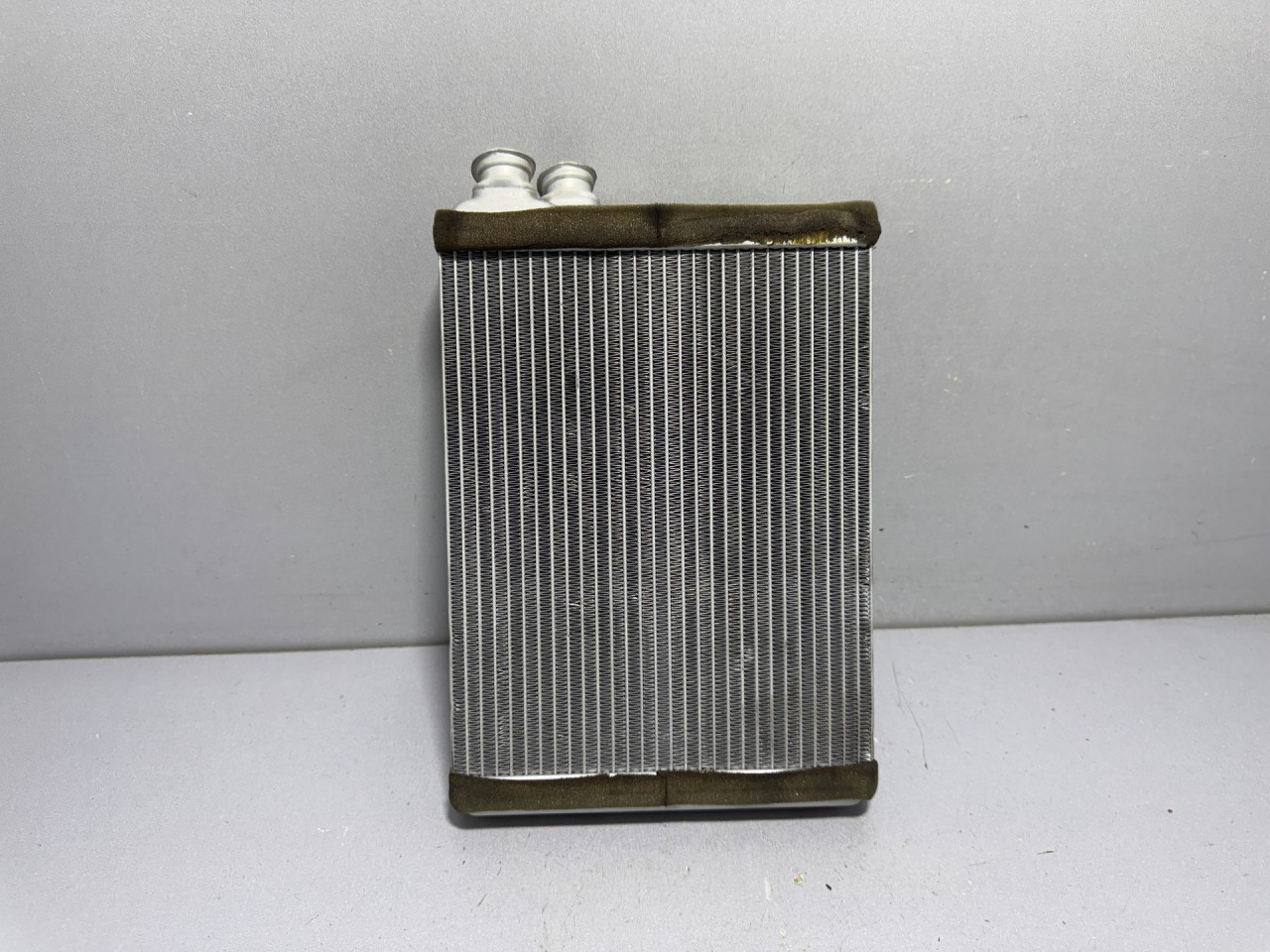 DIJELOVI MALI HLADNJAK AUDI A4 (B8) > 07-11 2.0