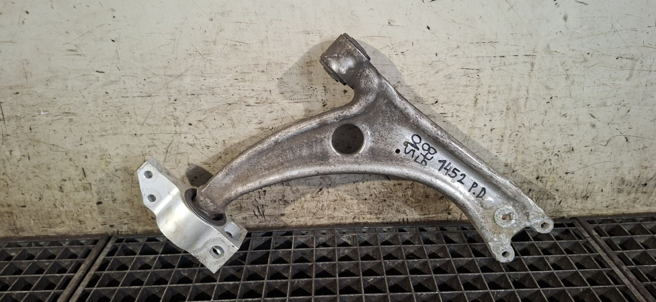 DIJELOVI LAFETA AUDI Q3 > 11-15 2.0 3C0407151H