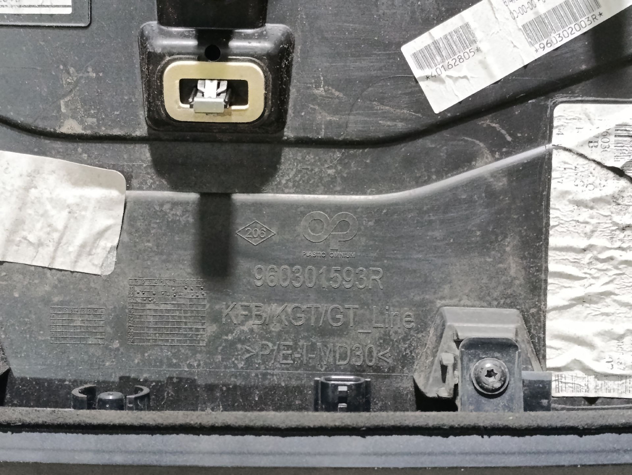 DIJELOVI SPOJLER RENAULT MEGANE > 16-20 960301583R