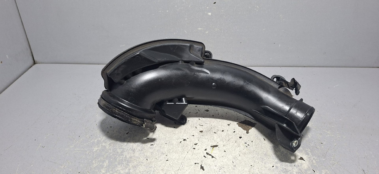 DIJELOVI CRIJEVO VOLVO V40 > 12-16 2.0 31293547