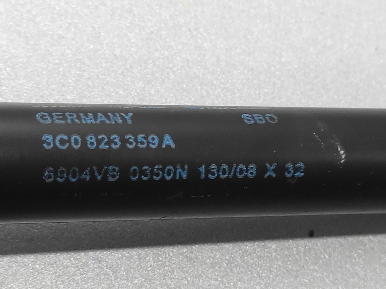 AMORTIZER HAUBE VW PASSAT B6 > 05-10 3C0823359A
