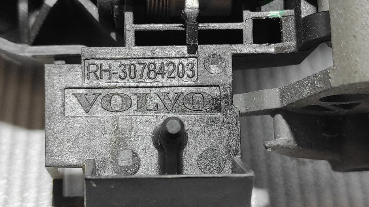 RUCKA VRATA VOLVO S40/V50 > 07-12 30784203