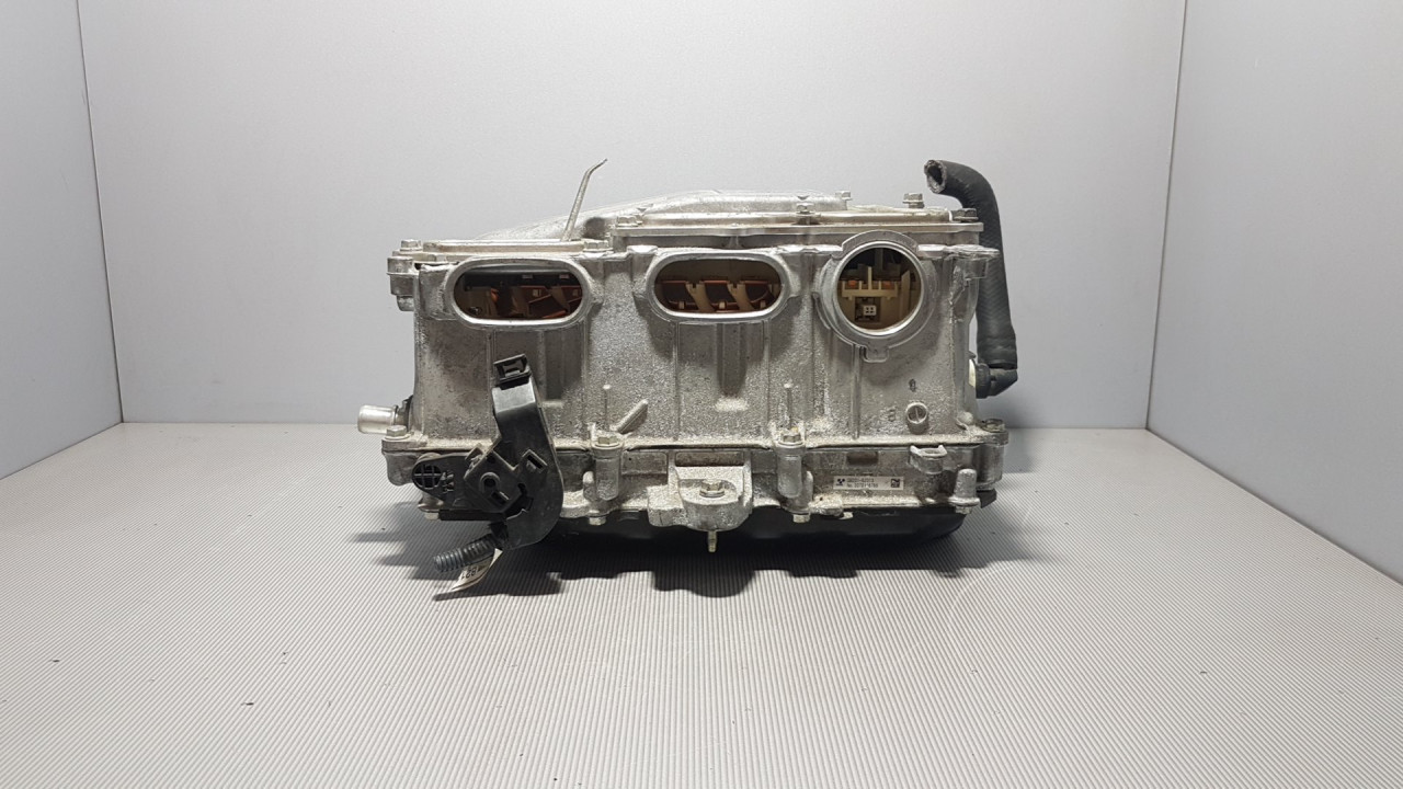 DIJELOVI BATERIJA TOYOTA YARIS > 17-19 832103Z000