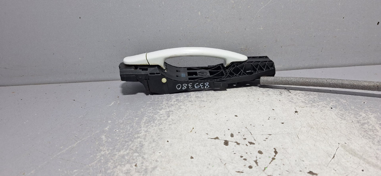 DIJELOVI RUCKA VRATA VW TIGUAN > 11-15 5N0839885H
