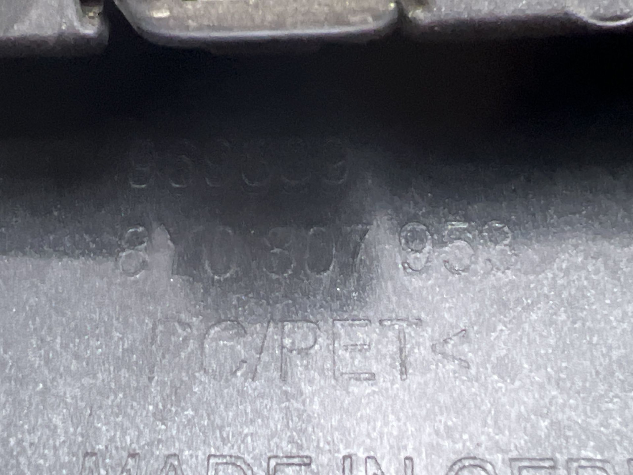 RESETKA BRANIKA AUDI A3 (8VF/8VK) > 16-20 8Y0807953