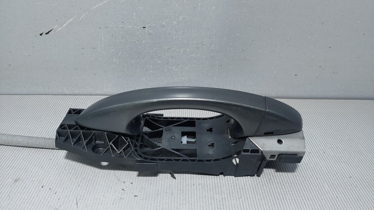 DIJELOVI RUCKA VRATA SEAT LEON > 13-16 5N0837885H