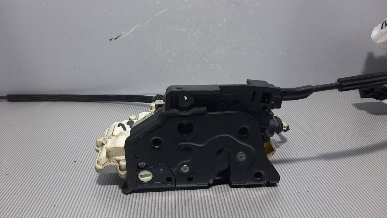 BRAVA VRATA VW PASSAT B6 > 05-10 3C1837016A
