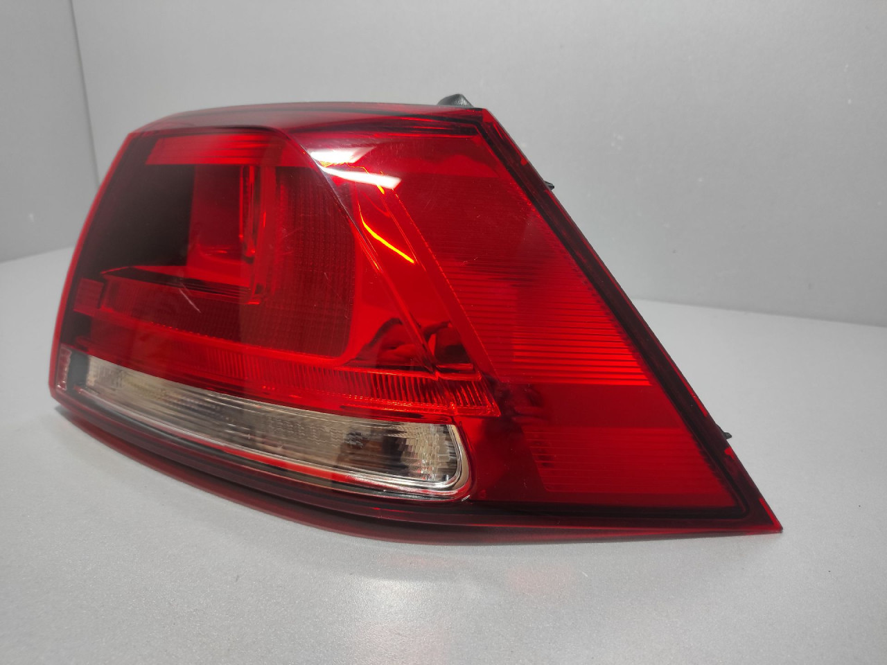 DIJELOVI STOP SVJETLO VW GOLF 7 > 12-16 5G0945096M