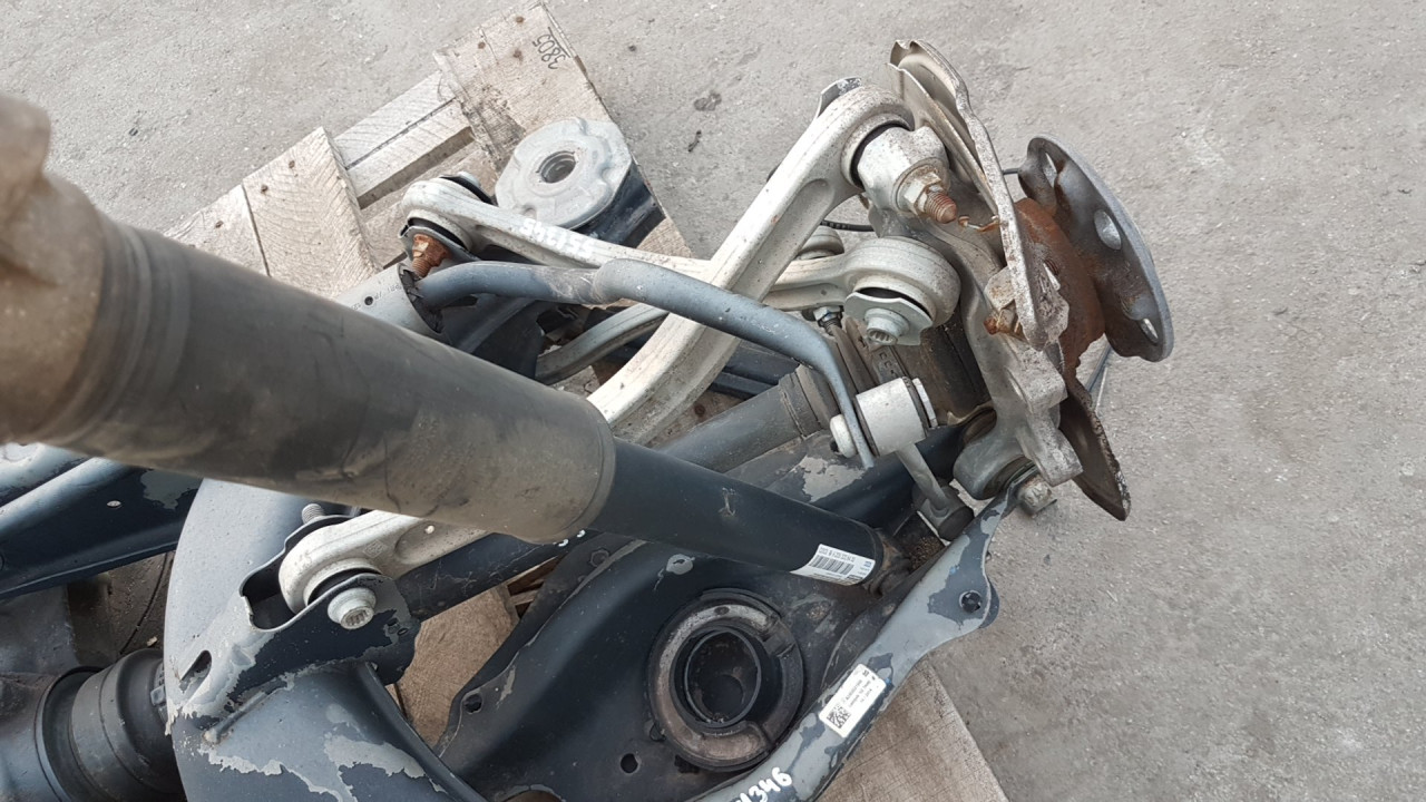 BALANS STANGA MERCEDES C KLASA (W205/S205) > 14-18 A205