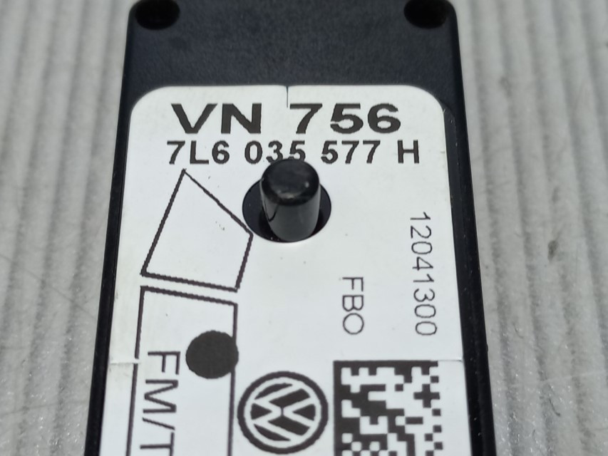 DIJELOVI ANTENA VW TOUAREG > 02-06 7L6035577H