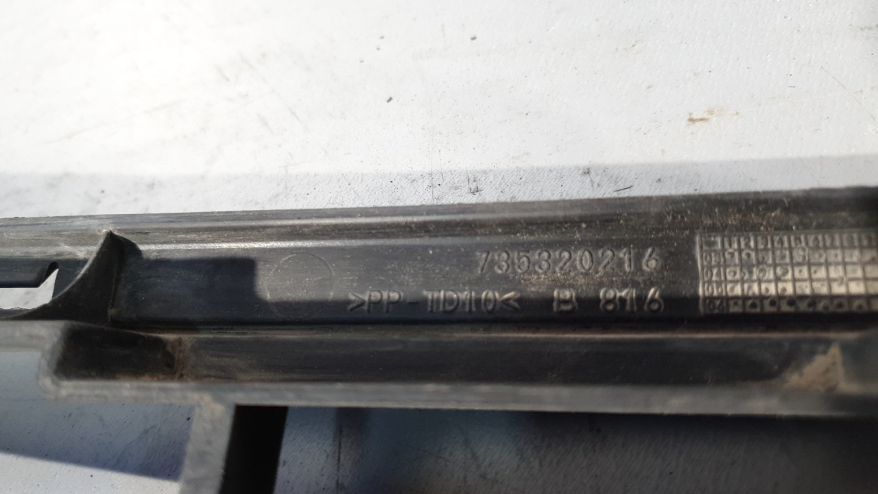 DIJELOVI RESETKA BRANIKA FIAT PUNTO > 03-11 735320216