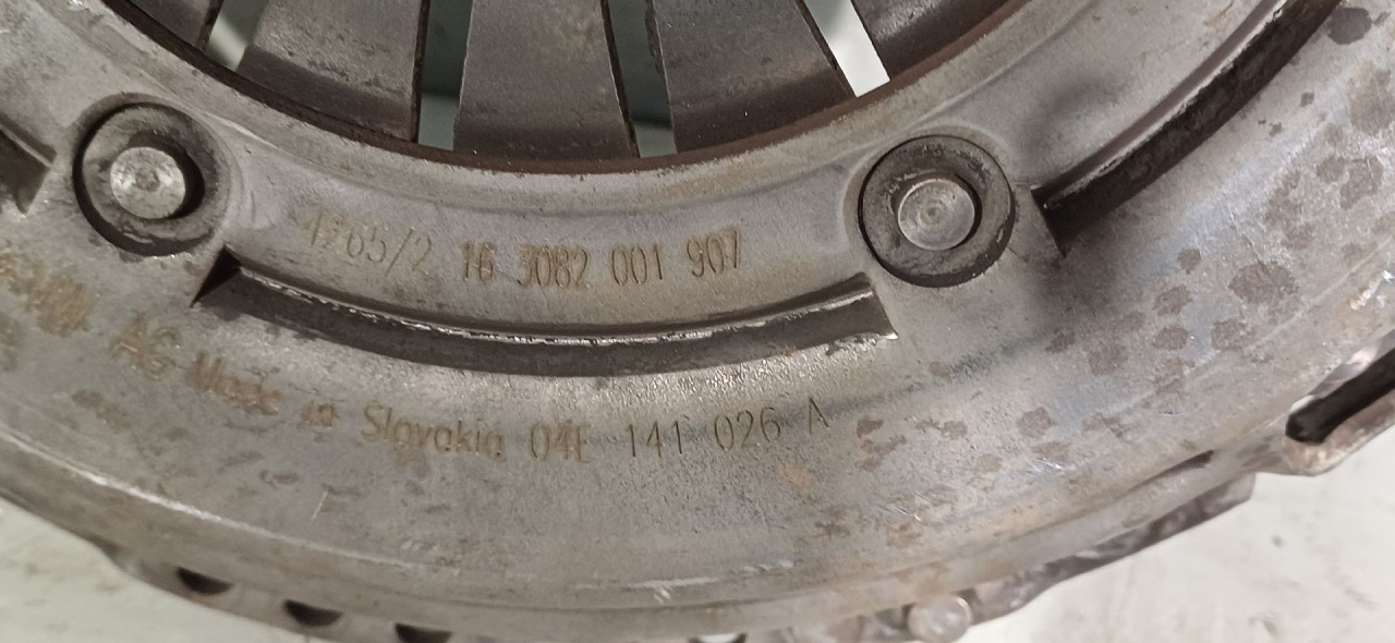 DIJELOVI KORPA VW POLO > 09-14 04E141026A
