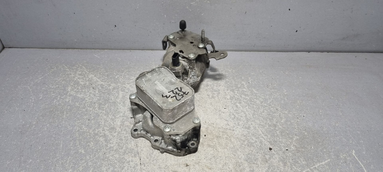 KUCISTE FILTERA ULJA PEUGEOT 508 > 18- 9823532380