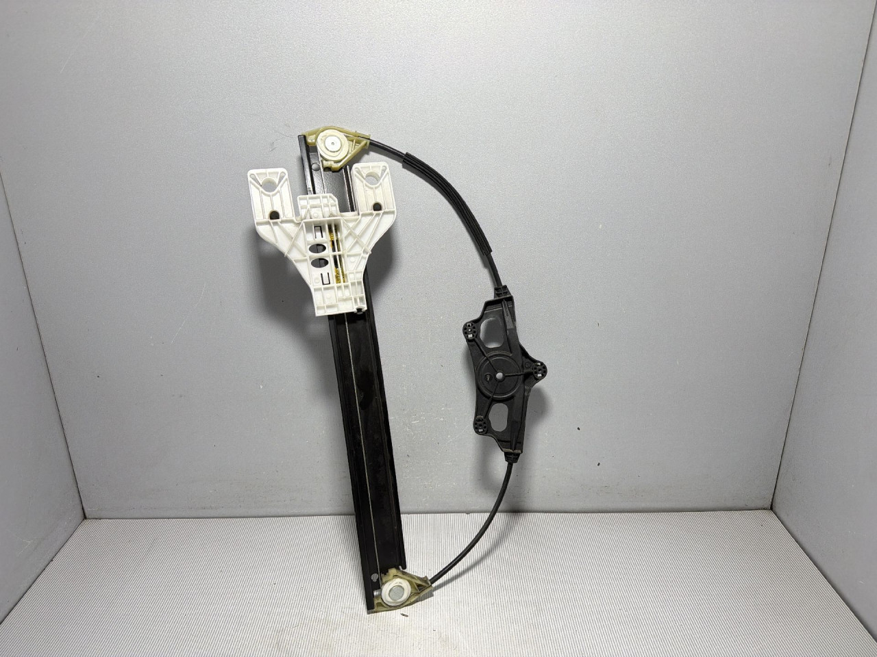 ELEKTRO PODIZAC STAKLA AUDI A4 (B9) > 15-18 8W0839462