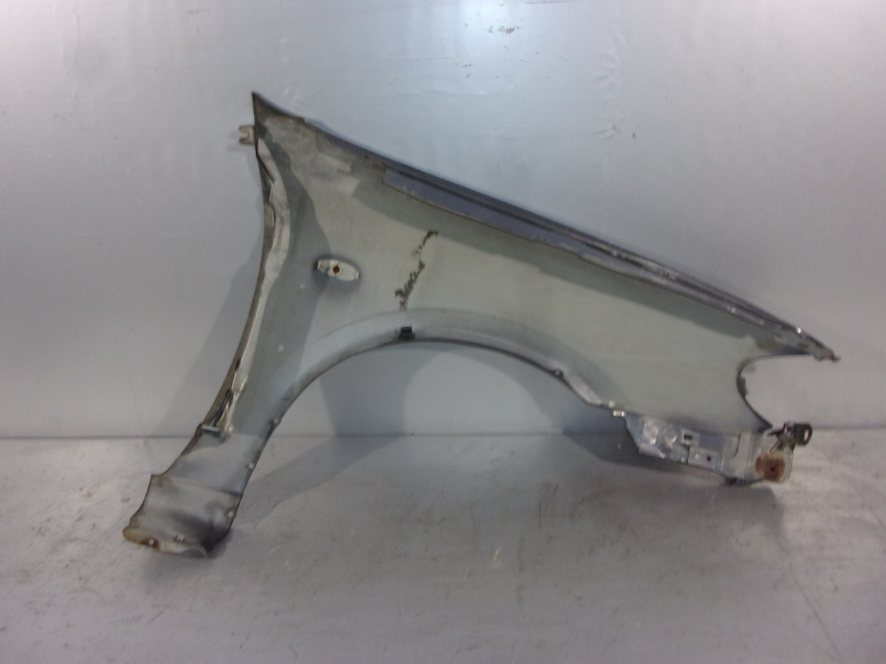 DIJELOVI BLATOBRAN NISSAN ALMERA > 02-06 DS424011