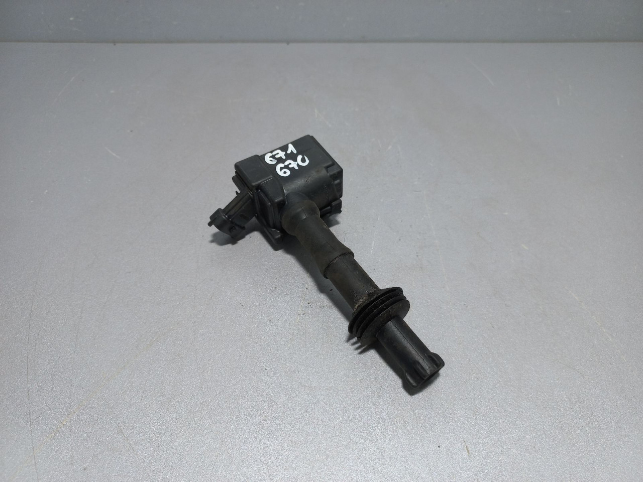 DIJELOVI BOMBINA PEUGEOT 2008 > 16-19 9808653680