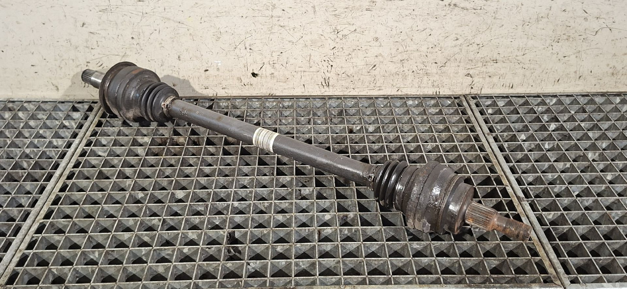 DIJELOVI POLUOSOVINA MERCEDES ML (W166) > 11-15 A1663501110