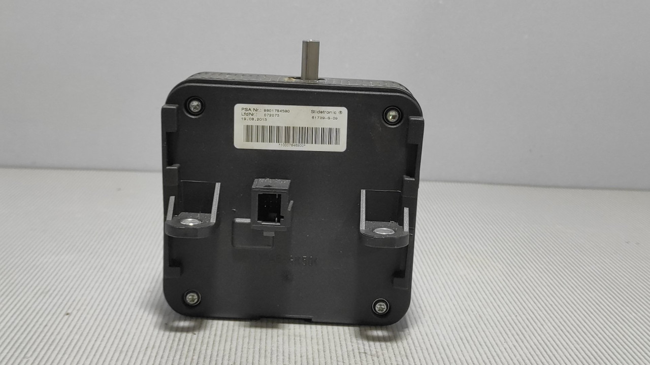 DIJELOVI SALTEBLA CITROEN C4 > 10-17 9801784580