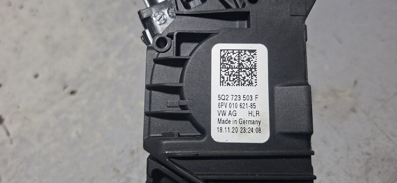 DIJELOVI PAPUCICA GASA VW T-ROC > 17- 1.0 5Q2723503F