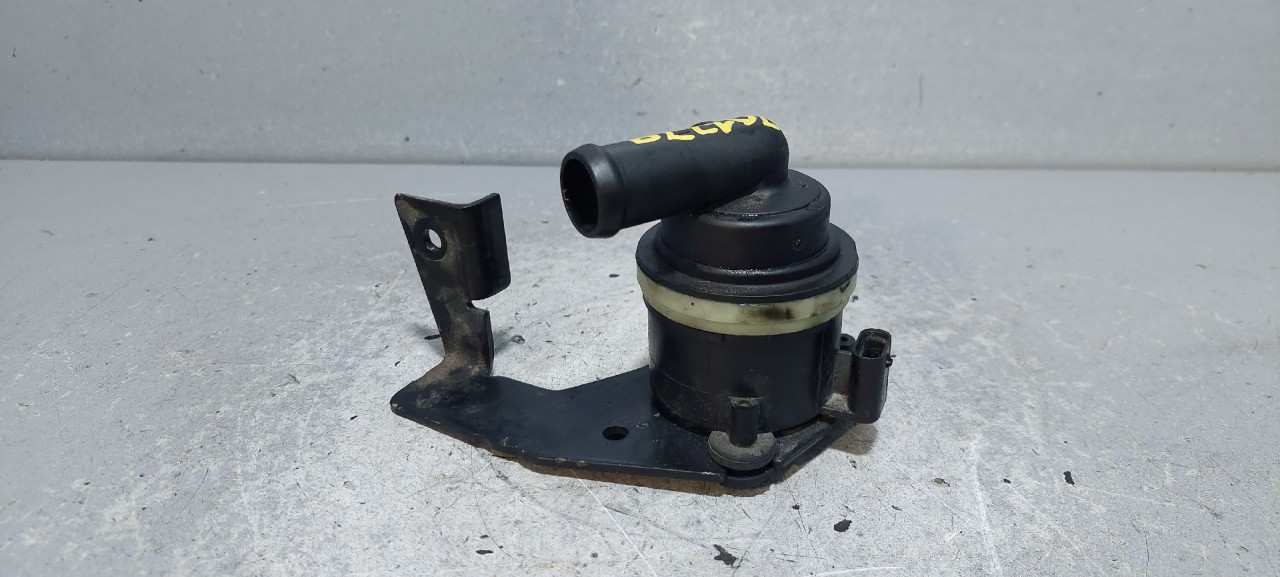 POMOCNA PUMPA VODE AUDI A4 (B8) > 07-11 03L965561A