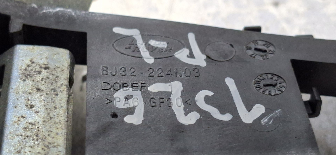 RUCKA VRATA LAND ROVER DEFENDER (L663) > 19- BJ32224N03