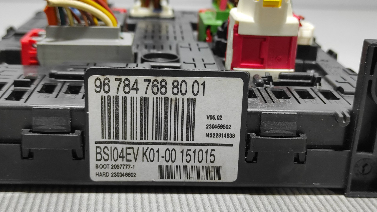 ELEKTRONIKA MODUL PEUGEOT 3008 > 09-13 967847688001
