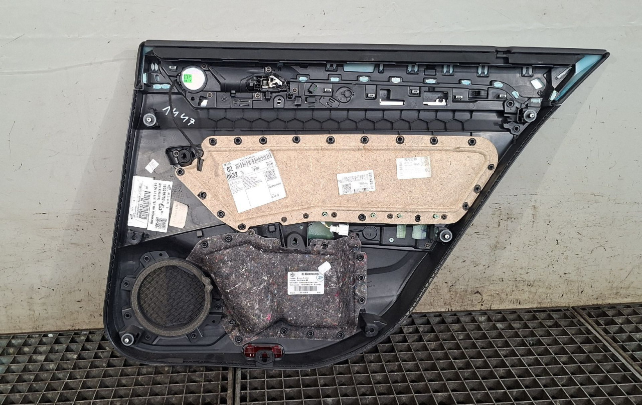 DIJELOVI TAPACIRUNG VRATA VW PASSAT B8 > 14-19 2.0 3G5867211
