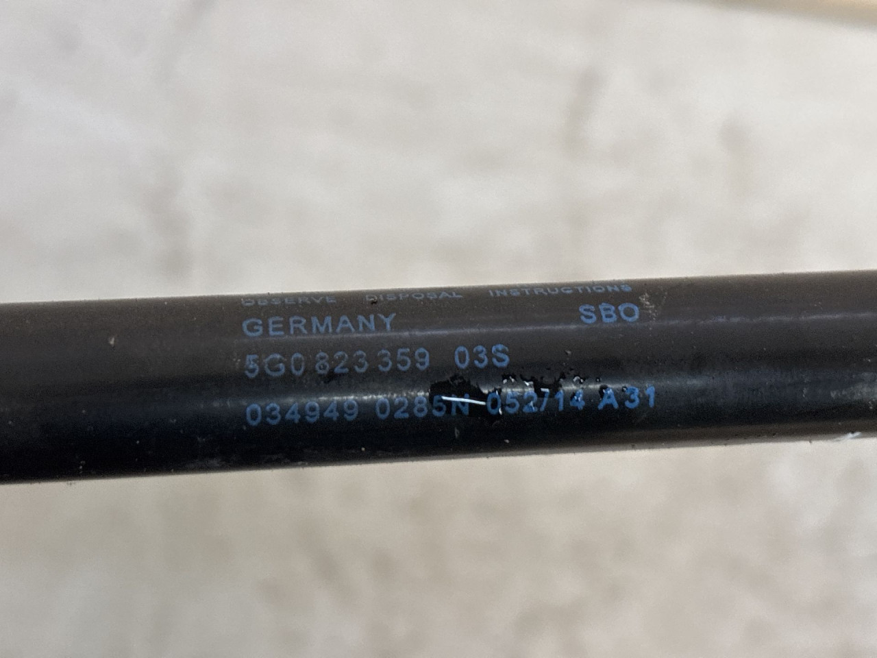 AMORTIZER HAUBE VW GOLF 7 > 12-16 5G0823359