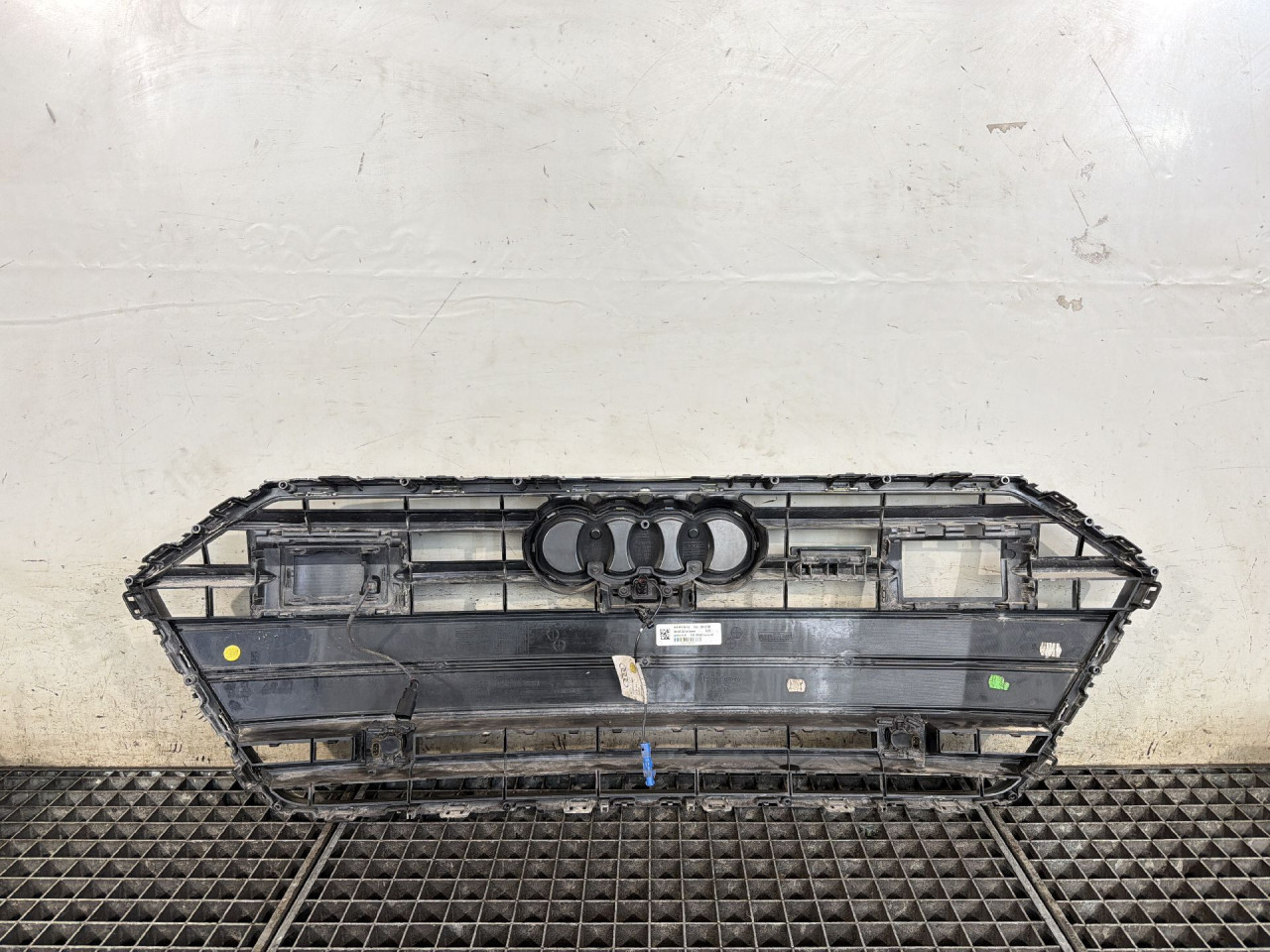 DIJELOVI MASKA AUDI A7 > 18- 3.0 4K8853651A