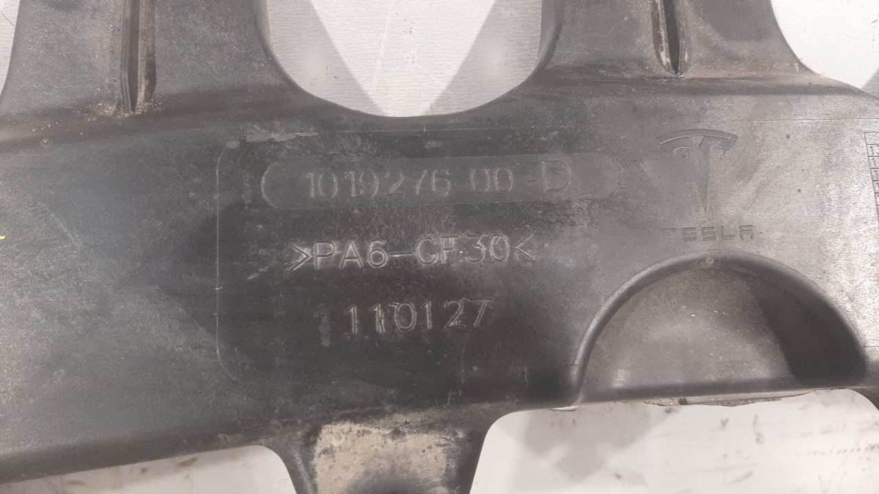 PLASTIKA BRANIKA TESLA S MODEL > 12-19 1019276