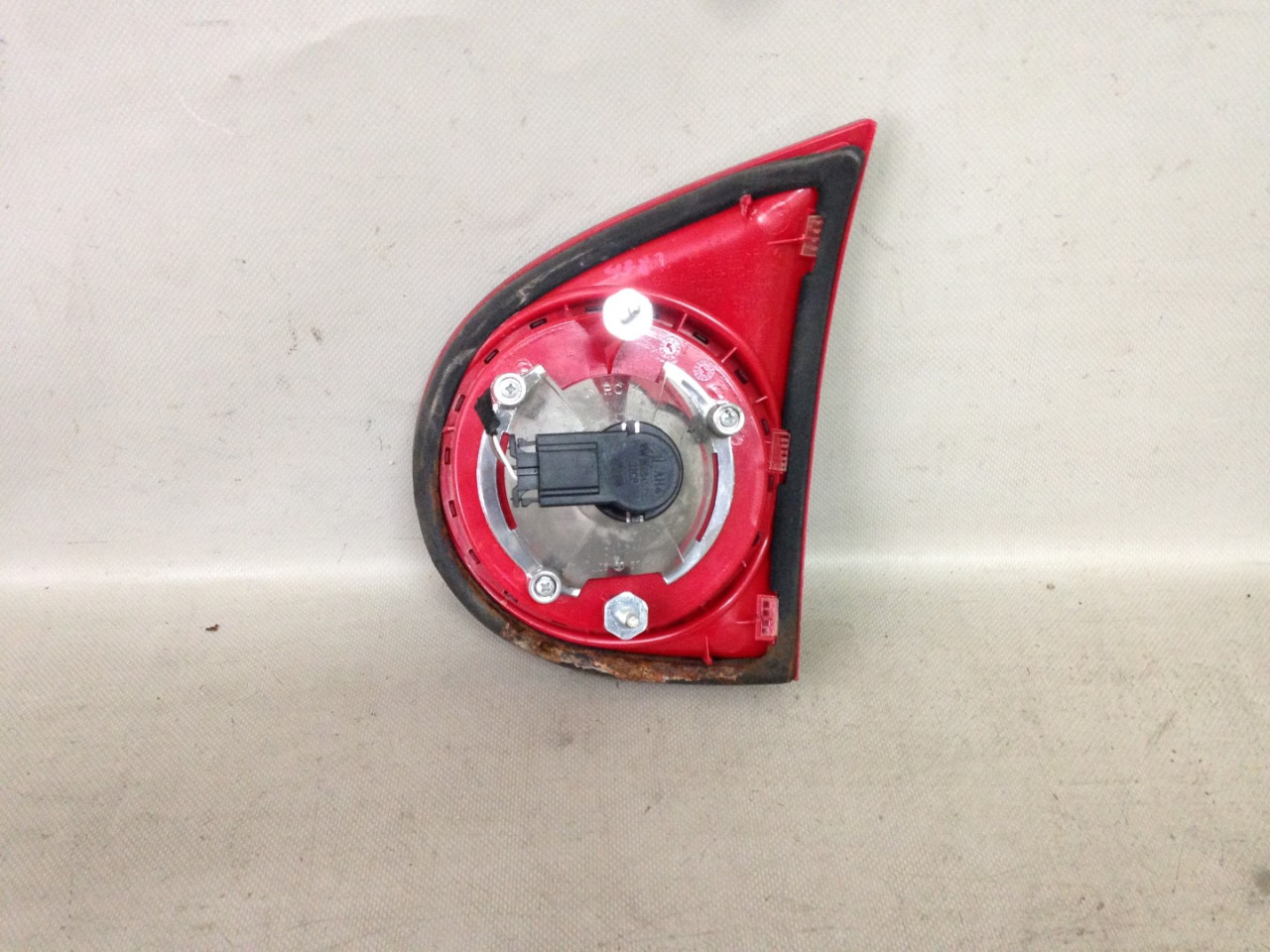 STOP SVJETLO VW GOLF 5 > 03-08 VW036015 1K6945093E
