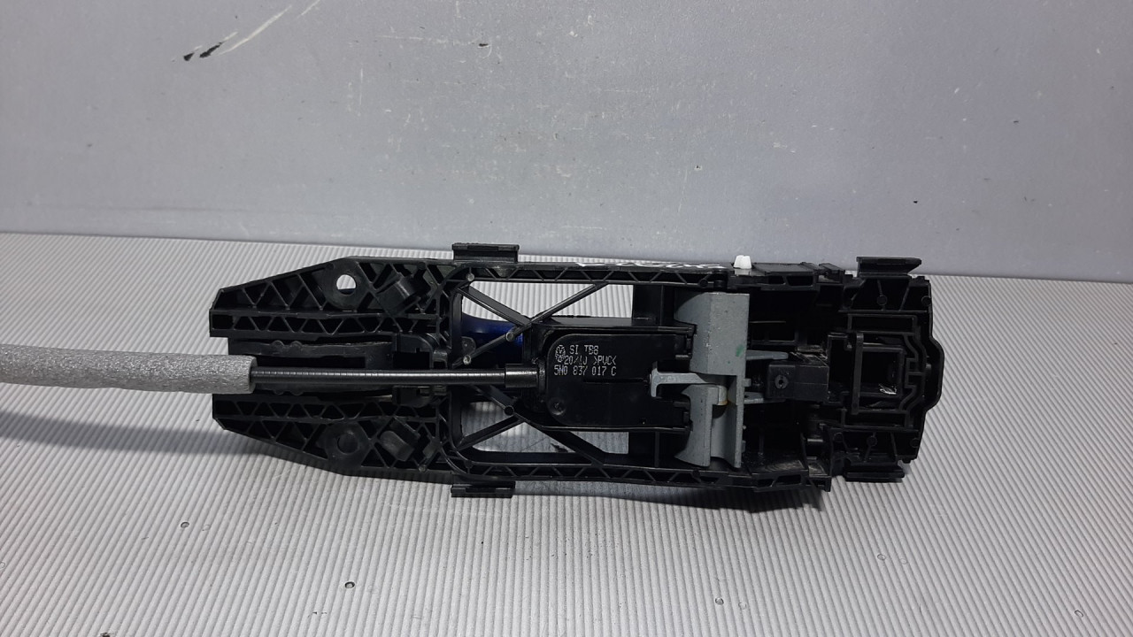DIJELOVI RUCKA VRATA VW GOLF 6 > 08-12 5N0839885H